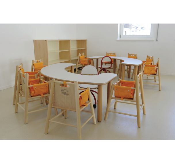 Table incurvée en bois