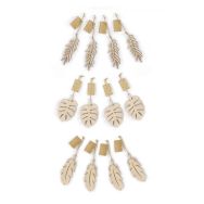 Assortiment de 12 formes ''suspensions'' en bois