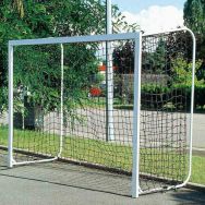 But de hand scolaire en acier plastifié avec système d'ancrage