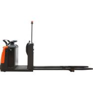 Chariot préparateur de commande avec capacité de charge 2500?kg STOCKM