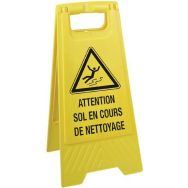 Chevalet Attention sol en cours de nettoyage