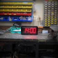 Horloge numérique Etanche - lisibilité 40m
