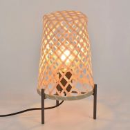 Lampe trépied en métal peint équipé d un abat-jour forme