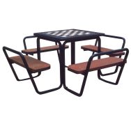 Table d'échec et bancs