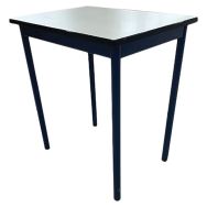 Table scolaire reconditionnée pieds bleu marine 70x50 cm